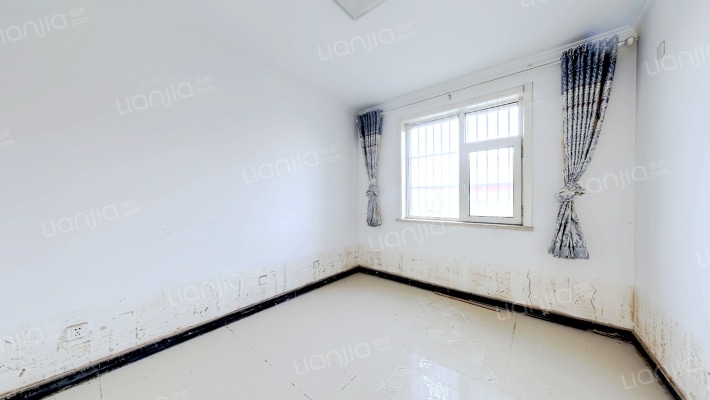 107国道  水榭春天 南北通透两居室  有装修低楼层-卧室A