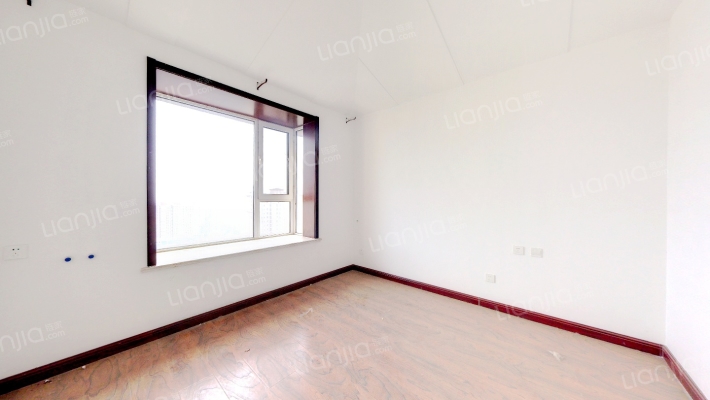 香邑溪谷顶层大三居，简装空房，看房方便-卧室B