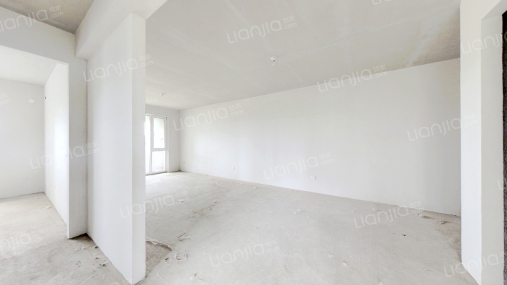 通透三居室 一梯两户 毛坯新房-客厅