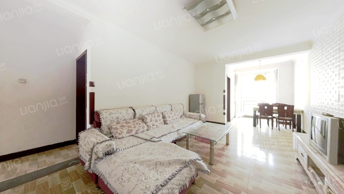 出售   名流风景五期  南北通透两居室   房本满五-客厅