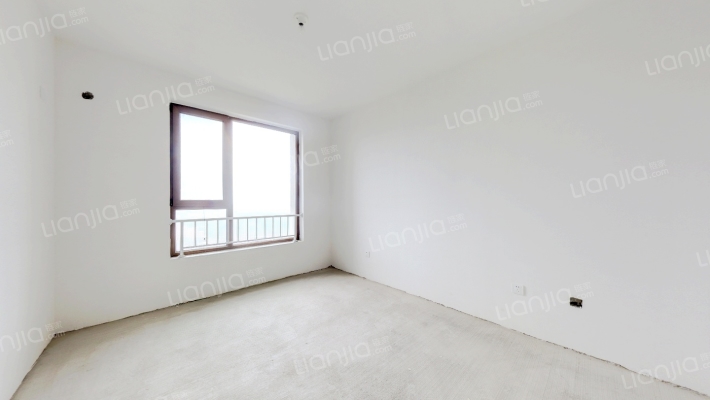 南北通透三居，中间楼层，采光充足，视野开阔-卧室C