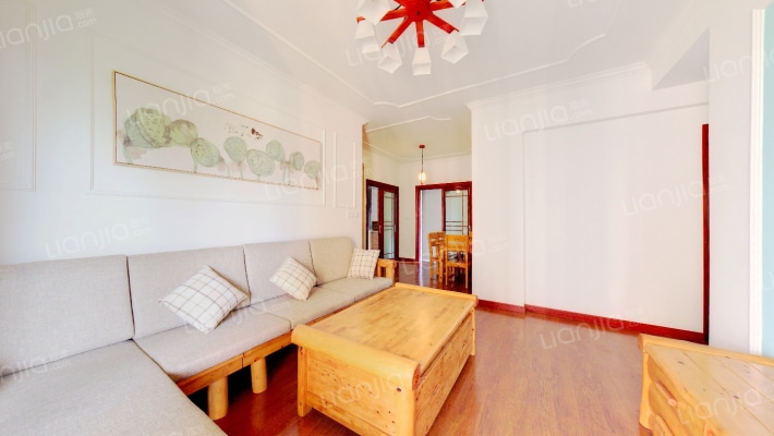 锦尚城精装3房，实木家具，生活配套成熟，价格可议-客厅