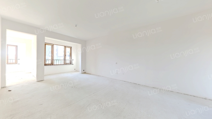 鸿坤理想尔湾 5室3厅 南 北-客厅