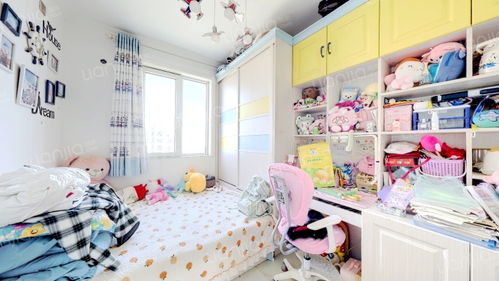 K2狮子城南区 3室1厅 南 北-卧室B