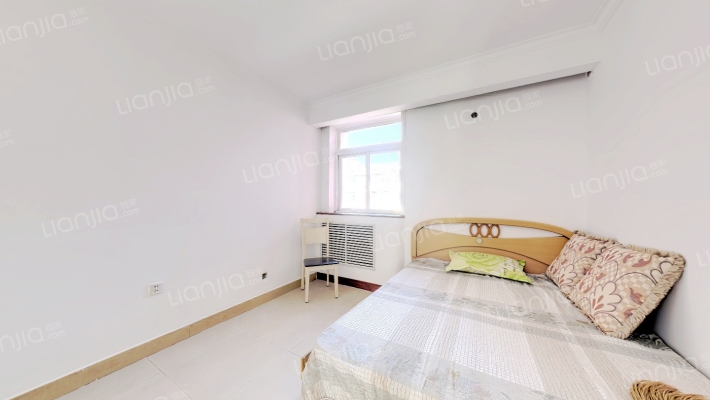 此房跃层复式、楼上楼下南北通透户型好、无遮挡采光好-卧室C