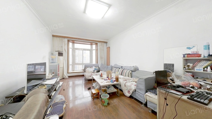 此房满五 房主诚心出售南北通透户型 价格可议-客厅