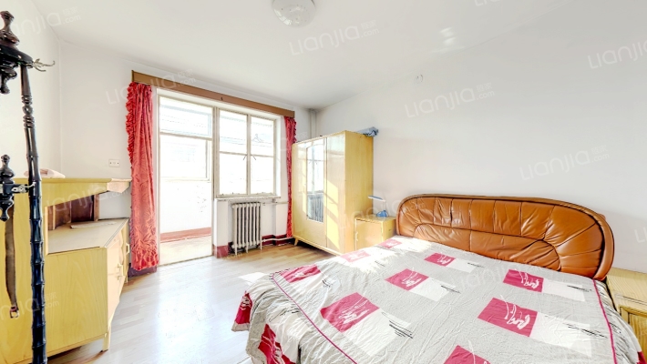 清凉寺南北通透两居 出行方便 房本满-卧室A