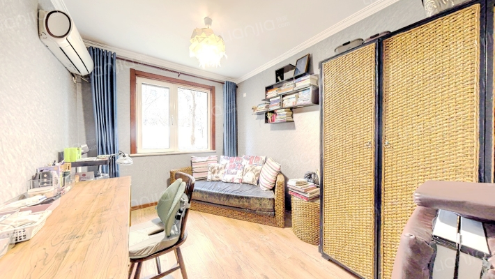 精装六居，下跃户型方正。带下沉花园。-卧室E