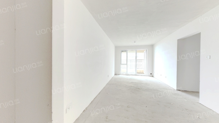 桃源新都孔雀城南北通透三居室，毛坯随意装修-客厅