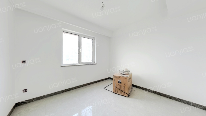 有房本 有车位 不临火车道 装修花了30万 采光没问题-卧室B