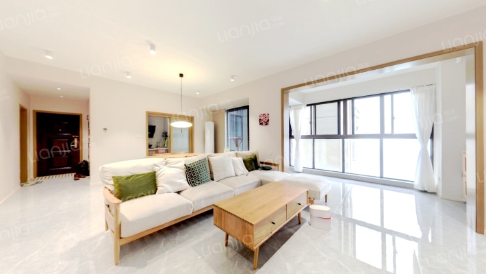 蓝光品质楼盘+住家舒适+环境优美-客厅