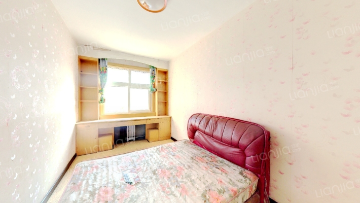 开发区槐林新村三阳开泰南北通透三居满五唯一税费低-卧室B