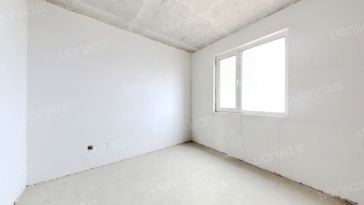 南北通透三居室，采光无遮挡，户型方正。-卧室A