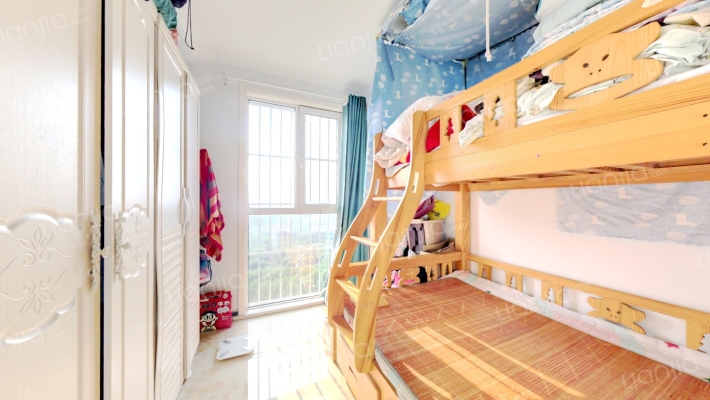 精装三居，房本满五唯一，业主诚心出售-卧室A