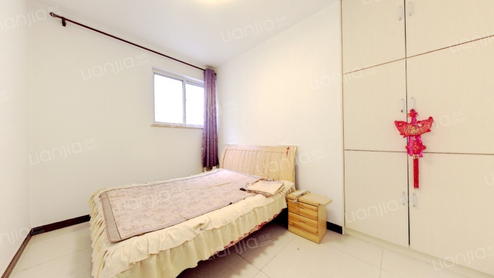 园林式小区，带下跃，买一层带一层，配套齐全。-卧室C