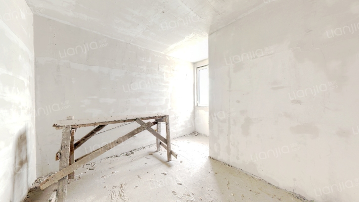 此房满五唯一 户型方正 中间楼层 配套设施全齐-卧室B