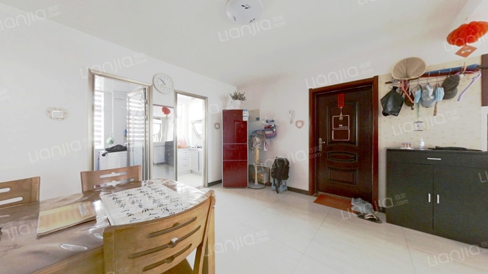 满二年，南北通透小3居 中间层 采光好 位置好-餐厅