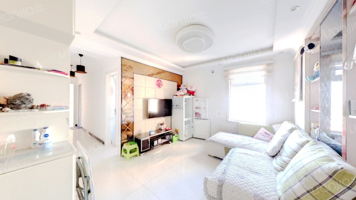 汇元新天地，70年大产权，两居室，精装修-客厅