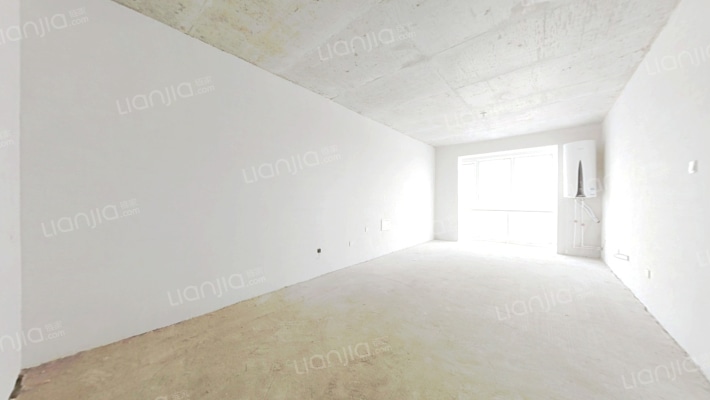 户型方正，中间楼层，花园小区，封闭管理-客厅