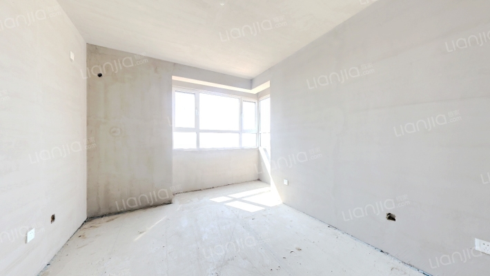 南面一栋楼 高楼层 毛坯 朝南2居 有本-卧室B