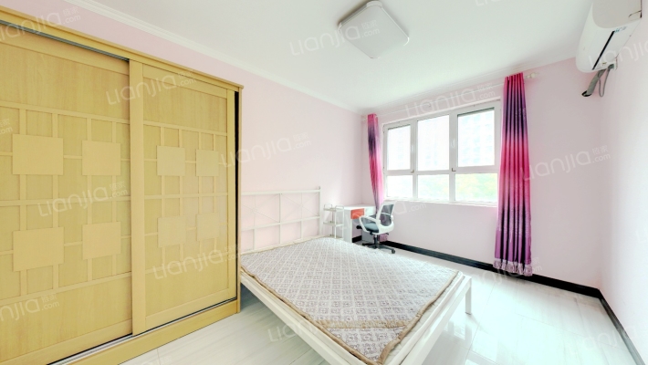 业主急售，简装两居，自住标准，拎包入住-卧室B