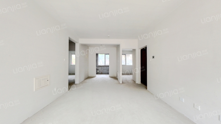 七十年大产权  南北通透   ..........-客厅