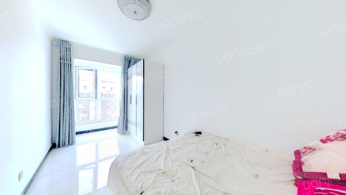 满二，次顶层，采光好视野好，精装修，看房提前联系-卧室C