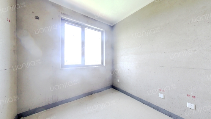 天伦湾嘉园南北通透三居，毛坯随意装修，业主急售-卧室B