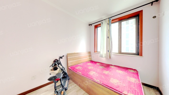 精装修 F户型 中层 满五 东户 拎包入住 南北通透-卧室A