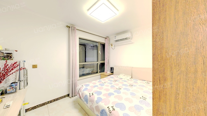 御景园精装一层下跃210平米带下沉庭院-卧室A