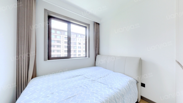 花园洋房 三面朝南 双通透户型-卧室A