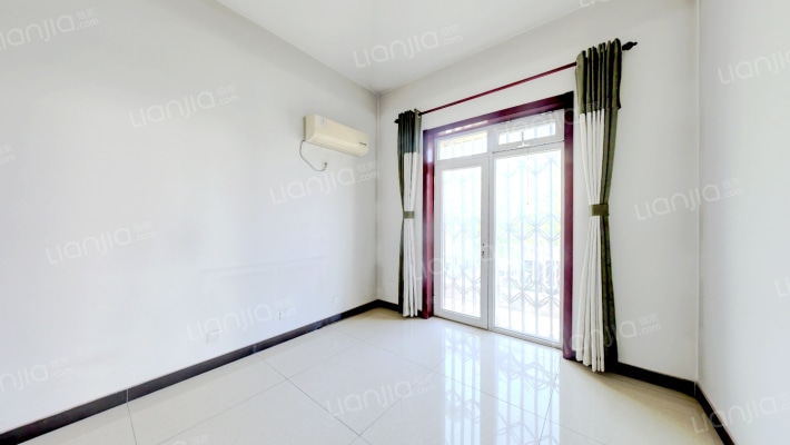 市区独栋别墅，满五唯一，集中冬暖，交通便利-卧室D