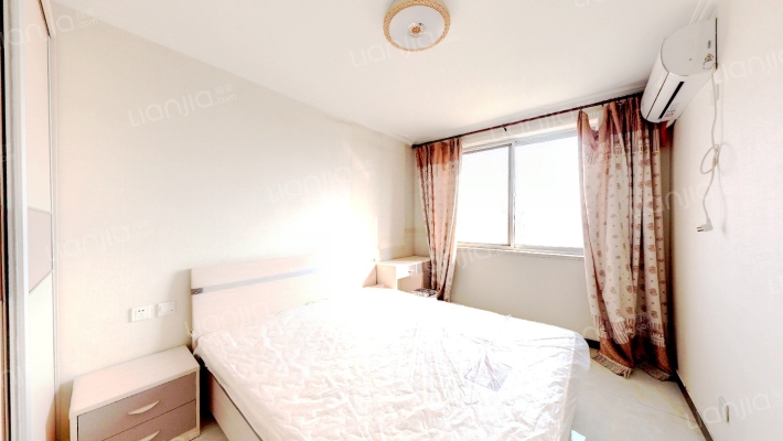 市区 冠云路大两居室 70年产权 看房有钥匙-卧室B