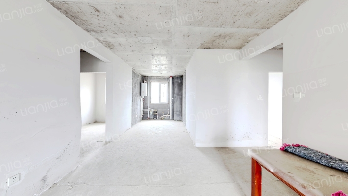 南北通透户型方正，楼层适中，诚心卖-客厅