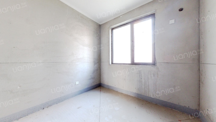 大社区，高绿化，南北双通透 房本满二-卧室C