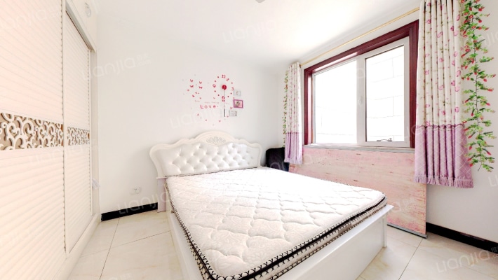 幸福嘉园 南北通透户型  业主诚意出售-卧室A