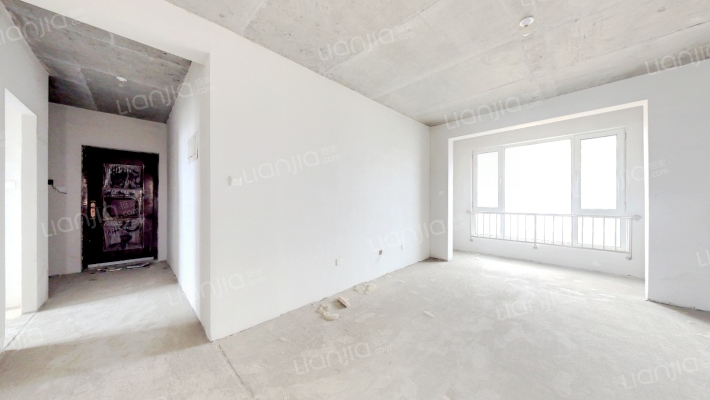 南北通透三居室，采光无遮挡，户型方正。-客厅