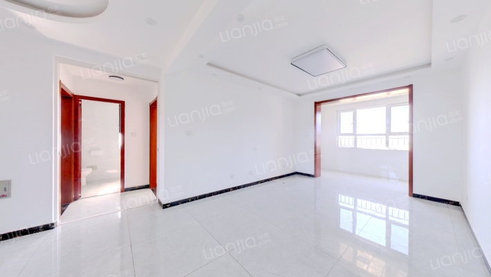 鹏渤印象城牛津花园 3室1厅 南 北-客厅