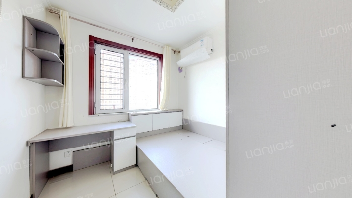 香邑溪谷  南北通透大三居室  采光无影响-卧室A