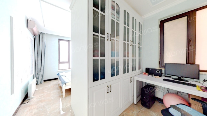 房子自住精装修 随时拎包入住  改两居-卧室A