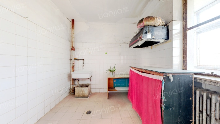 此房满五 南北通透两居室 园林小区 好停车-餐厅