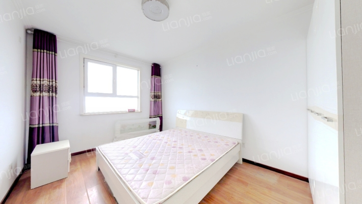 水岸花城 2室1厅 南 北-卧室A