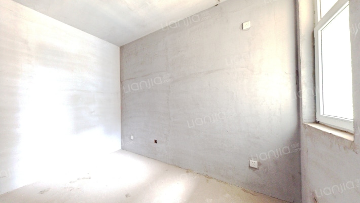 联合七号院，毛坯房，看房有钥匙，视野好采光好-卧室B