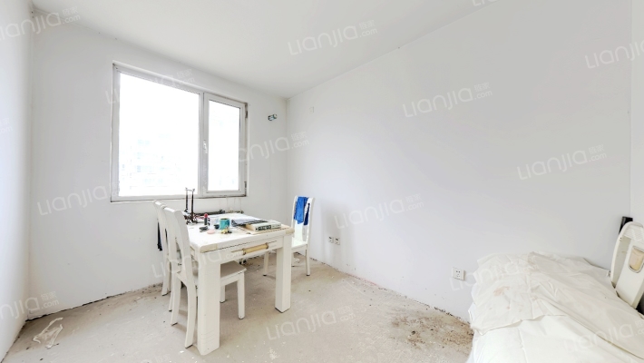 物探局 平安D区 南北通透三居室 毛坯房 中间楼层-卧室C