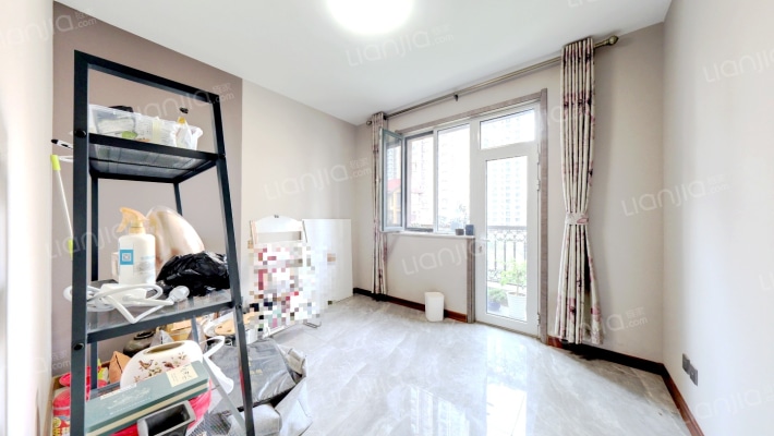 洋房精装修上跃，喜欢露台做空中花园朋友看过来-卧室C