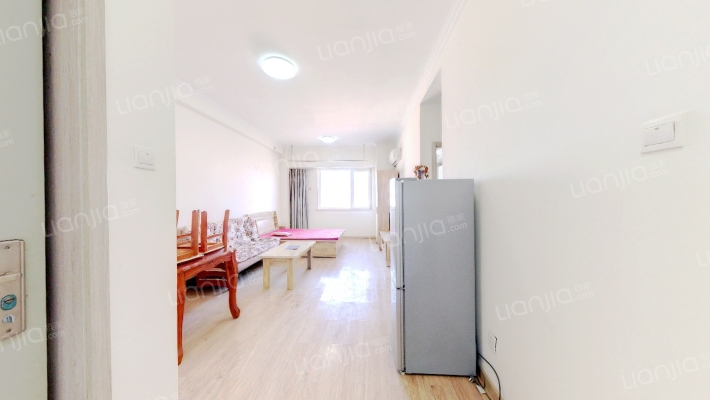 房本满五，出门就是京港澳高速口，交通便利-卧室