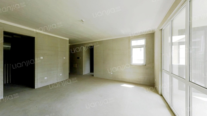 高铁东站旁 一梯两户 花样洋房 南北通透三居室-客厅