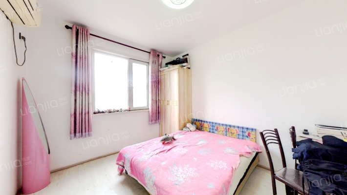 南北通透三居室 户型方正 满五-卧室B