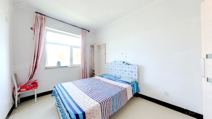 水岸花城 2室1厅 南 北-卧室B