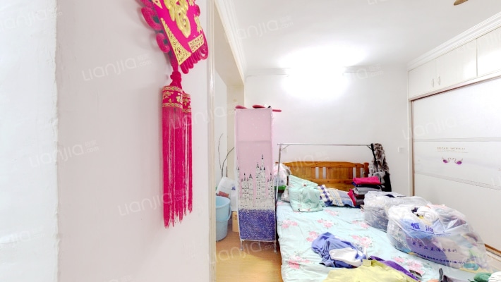 龙门小区，一楼，户型方正，配套齐全-客厅B